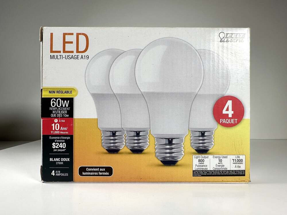 FEIT ELECTRIC OM60 4 LED A19 Medium Screw, 60W 4 Pack